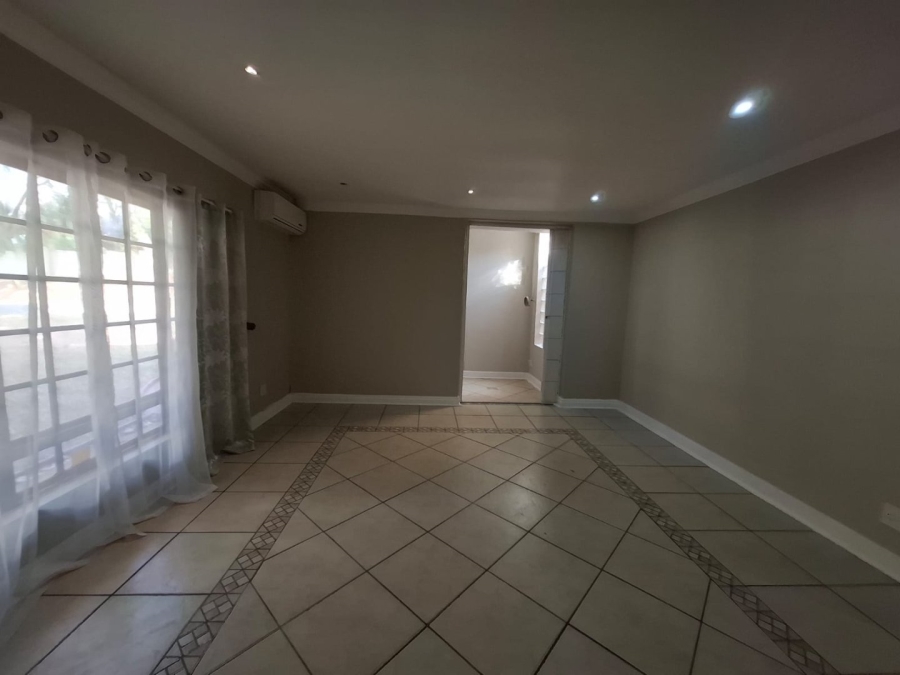 4 Bedroom Property for Sale in Safari Gardens North West